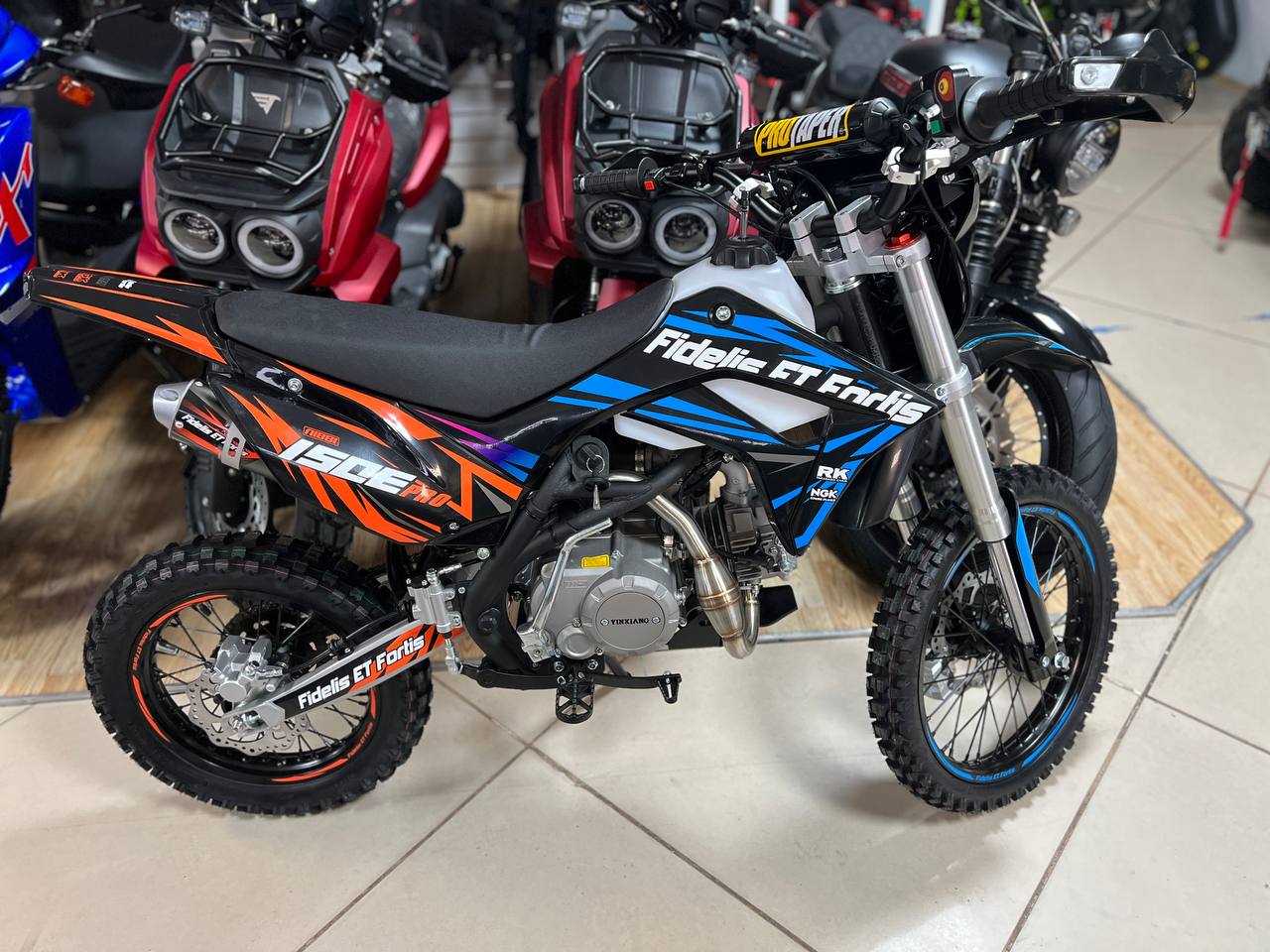 Мотоцикл (питбайк) PROMAX FIDET (ФАЙДЕТ) 190E PRO 17/14 в Нижневартовске