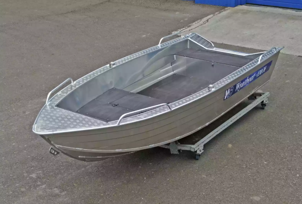 Алюминиевая лодка  Wyatboat-430М FISH в Нижневартовске