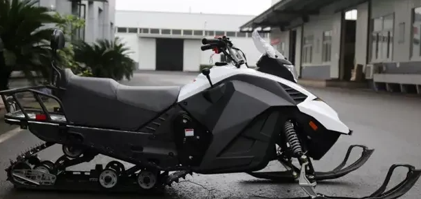 Снегоход ULAR 220 в Нижневартовске