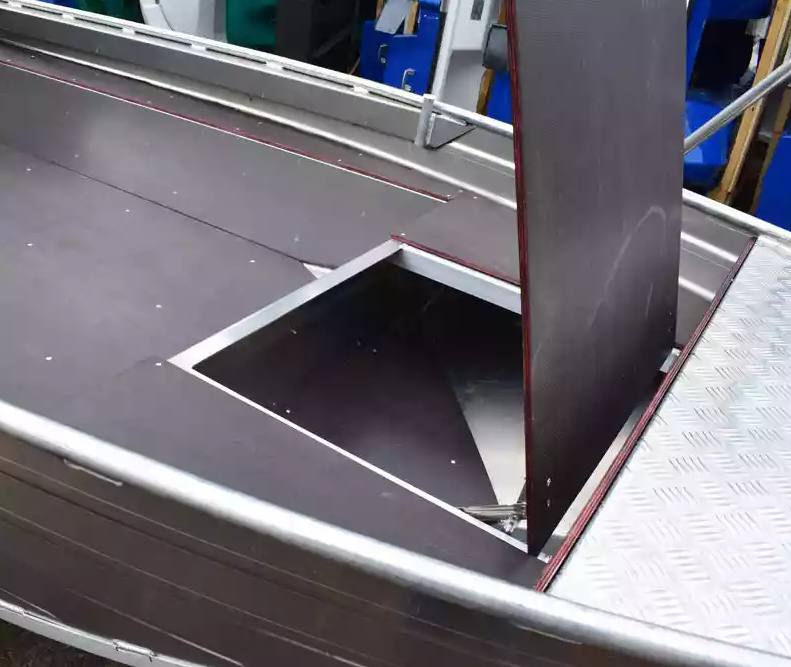 Алюминиевая лодка  Wyatboat-430 Master в Нижневартовске