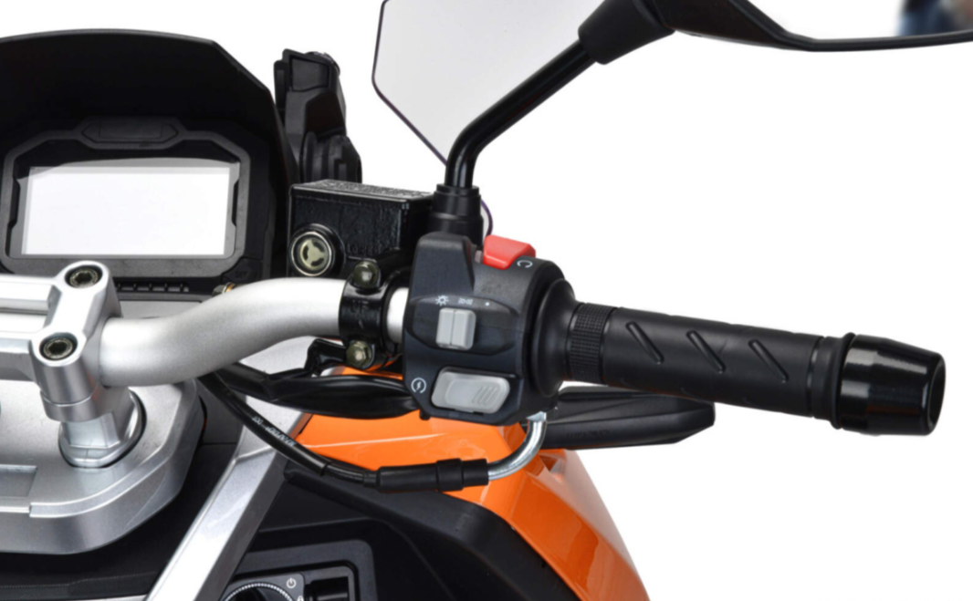 Скутер MOTOLAND (МОТОЛЕНД) T-MAX 150 в Нижневартовске