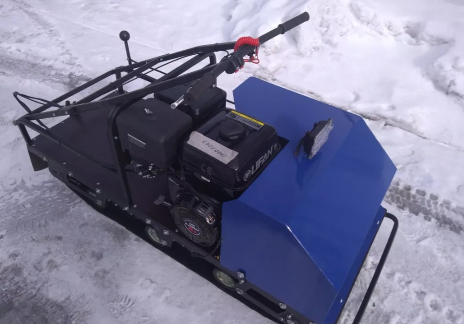 Мотобуксировщик AhtaR ЗИМА с реверсом (задний ход) в Нижневартовске