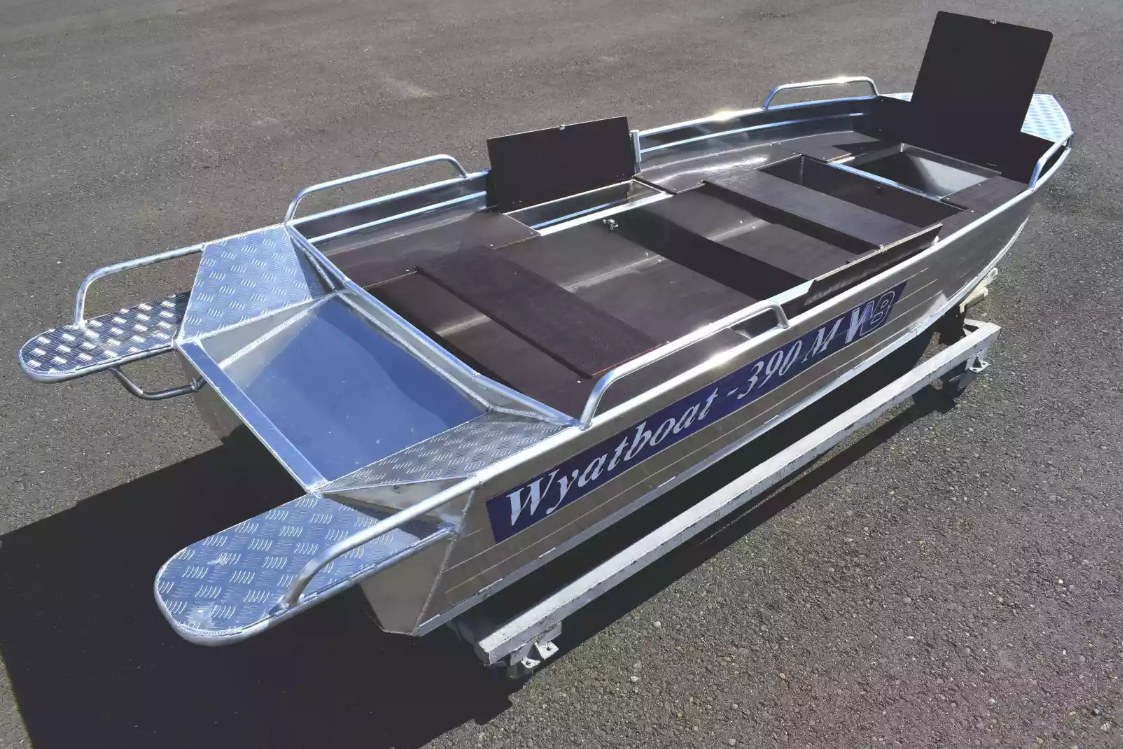 Алюминиевая лодка Wyatboat-390 M в Нижневартовске