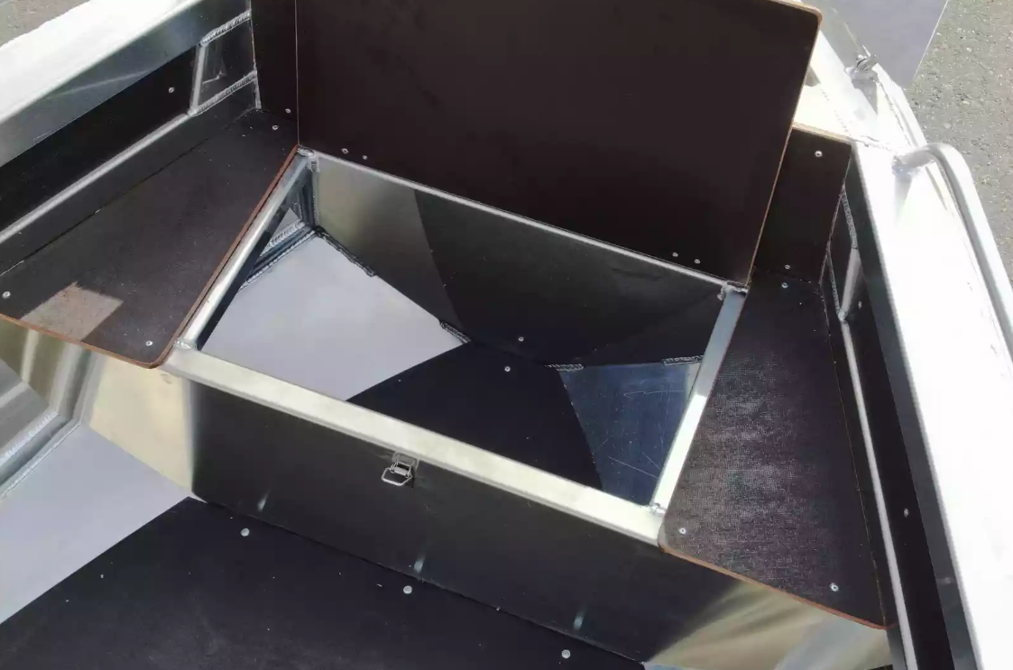 Алюминиевая лодка  Неман-480 Р в Нижневартовске