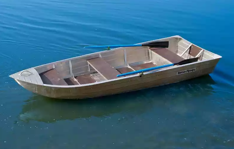 Алюминиевая лодка Вятка-Профи 32 в Нижневартовске