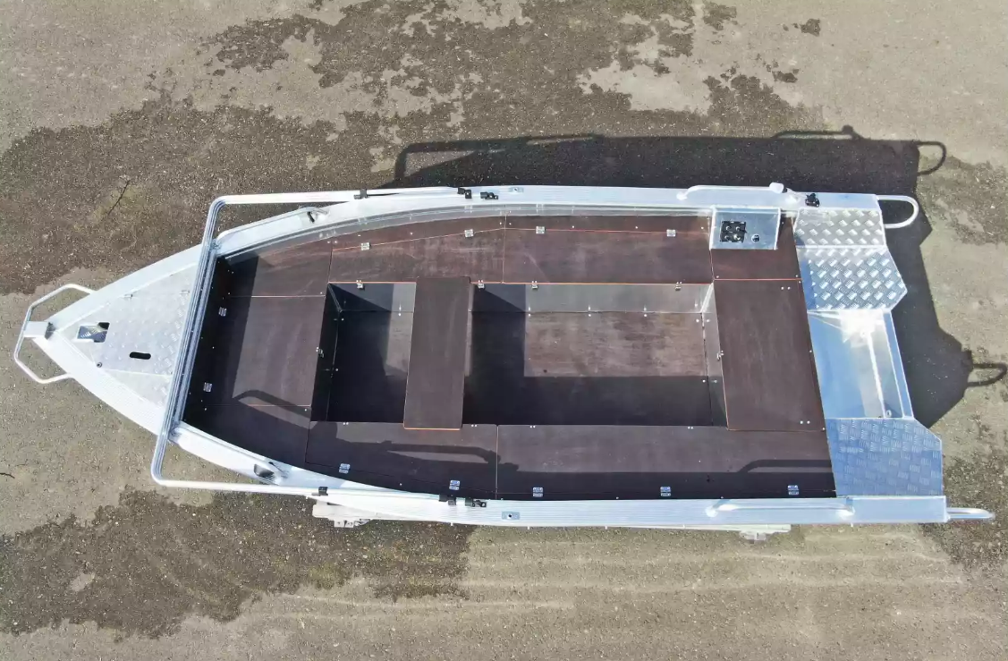 Алюминиевая лодка Wyatboat-390РМ в Нижневартовске