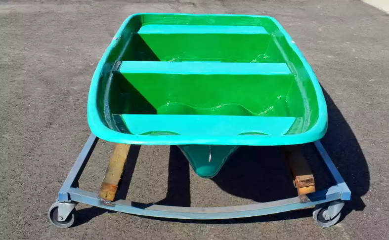 Стеклопластиковая лодка Старт (тримаран) в Нижневартовске