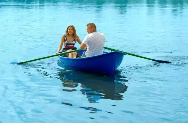 Стеклопластиковая лодка Дельфин в Нижневартовске