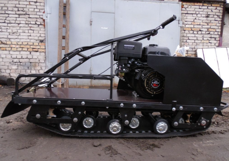 Мотобуксировщик AhtaR Зима 15 л/с с вариатором в Нижневартовске