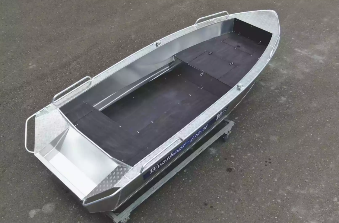 Алюминиевая лодка  Wyatboat-430М FISH в Нижневартовске