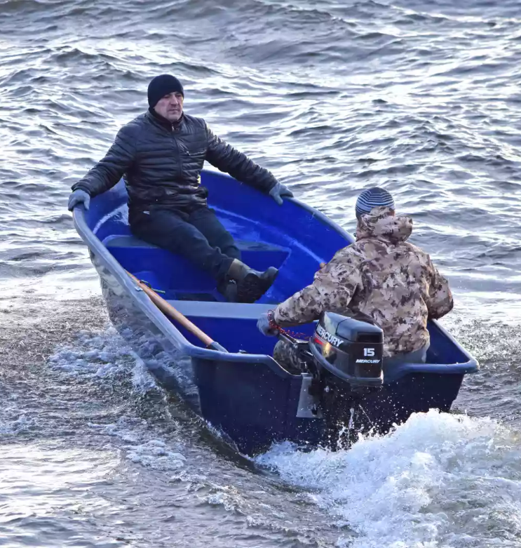 Стеклопластиковая лодка Neman-340 (тримаран) в Нижневартовске