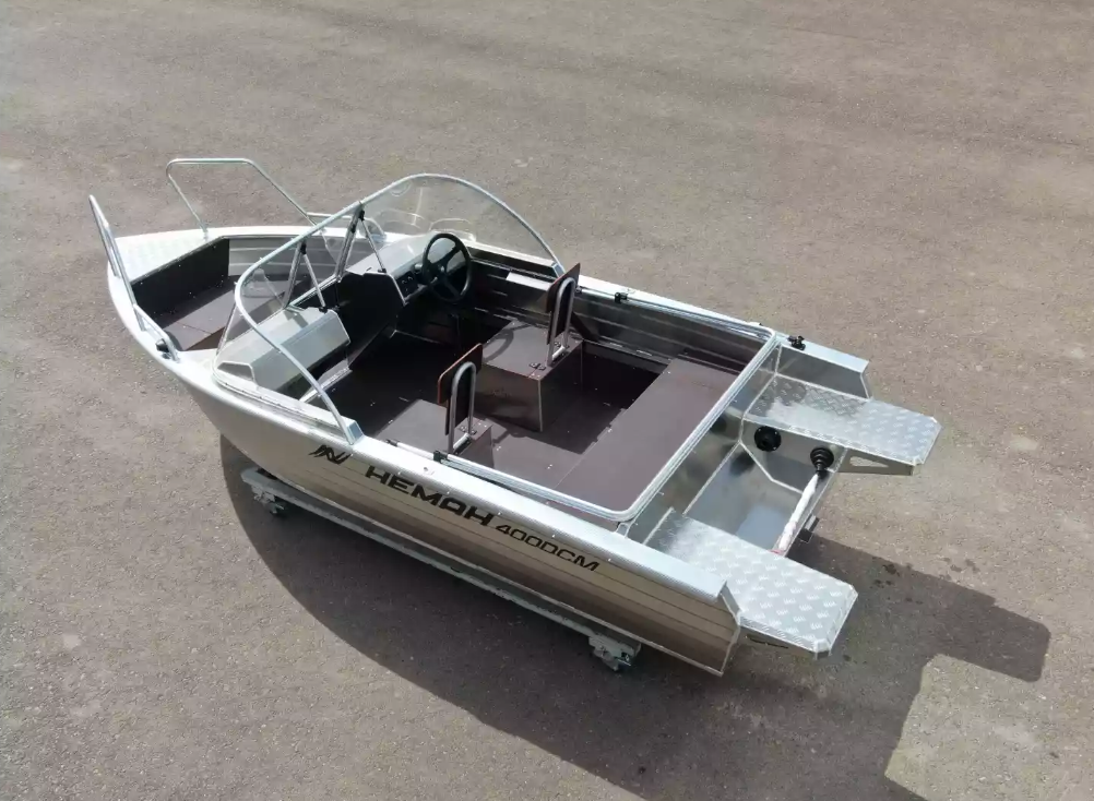 Алюминиевая лодка  Неман-400 DCM NEW в Нижневартовске