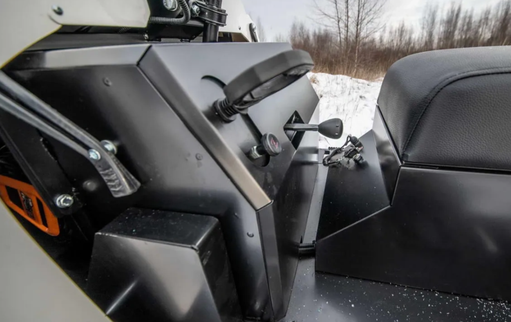 Снегоход АРКТИК 4Т в Нижневартовске