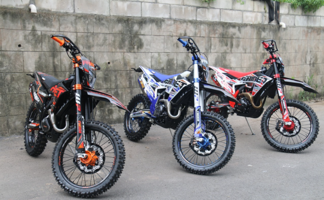 Кроссовый мотоцикл FAIDET NC300S ULTRA WP в Нижневартовске