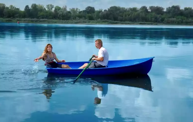 Стеклопластиковая лодка Дельфин в Нижневартовске