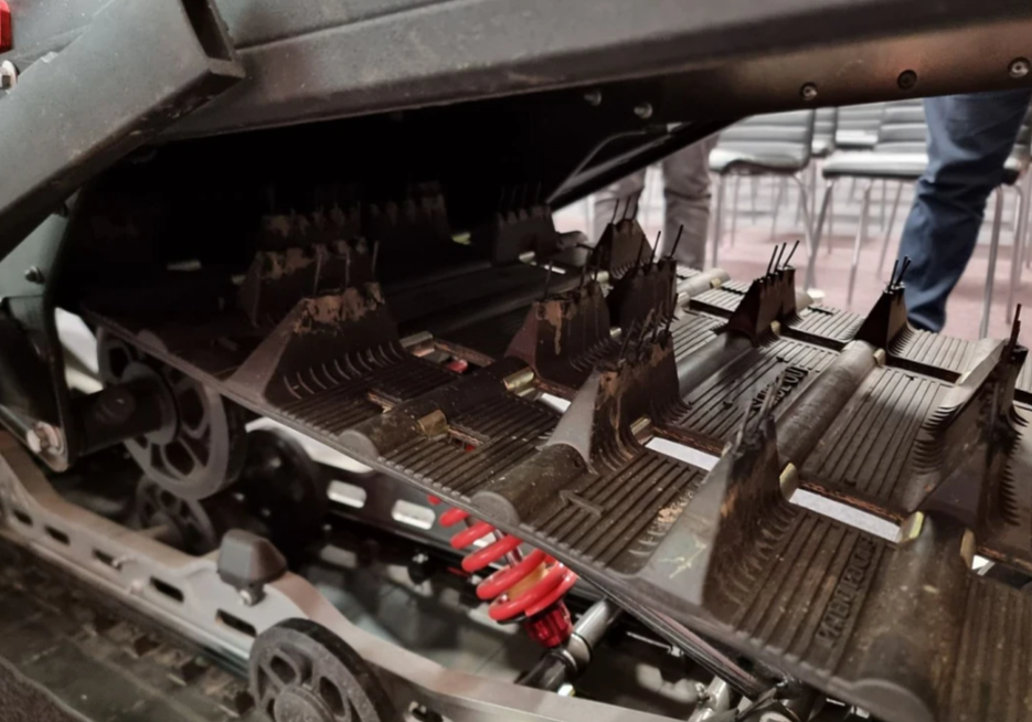 Снегоход AODES Siberiacross 1000 SWT 600mm LCD 6.8 в Нижневартовске