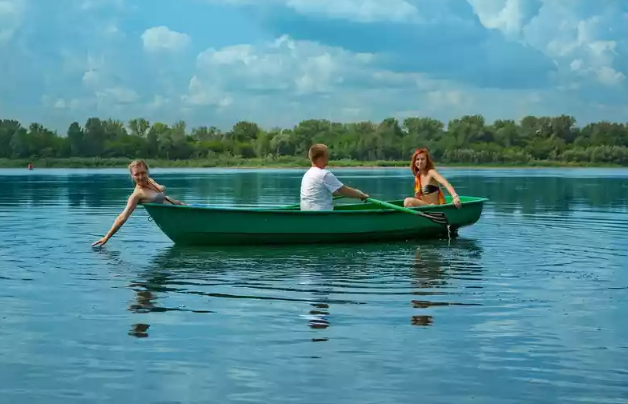 Стеклопластиковая Лодка Голавль в Нижневартовске