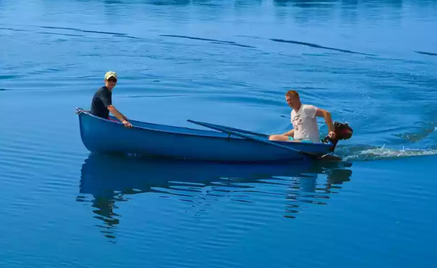 Стеклопластиковая лодка Омуль в Нижневартовске