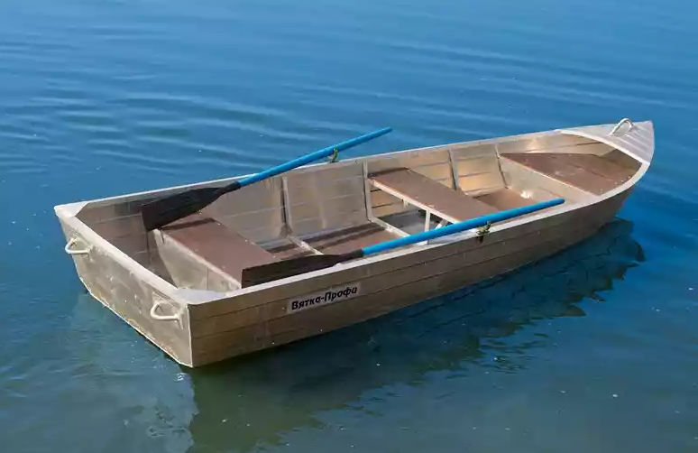 Алюминиевая лодка Вятка-Профи 32 в Нижневартовске