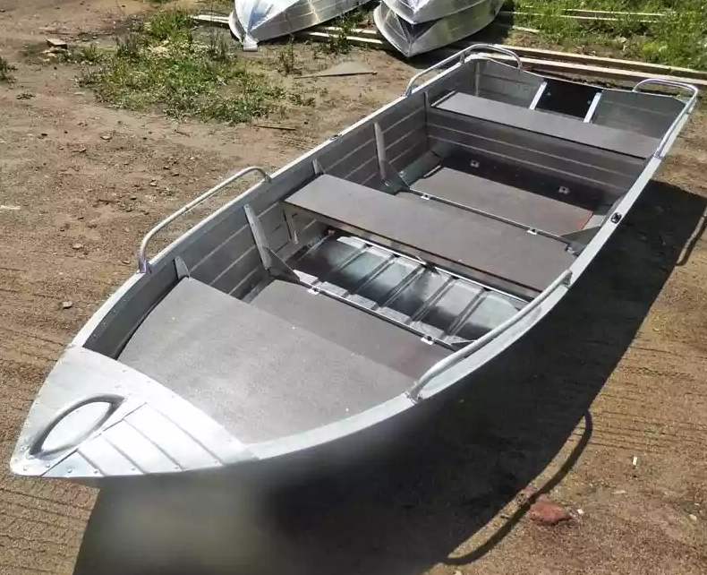 Алюминиевая лодка Вятка-Профи 37 в Нижневартовске