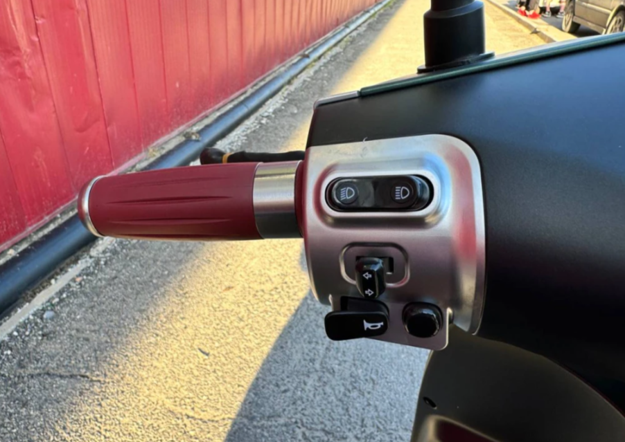 Скутер PROMAX Miami 240 (49) в Нижневартовске