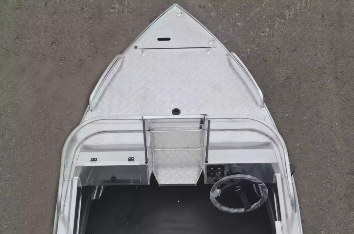 Алюминиевая лодка  Neman-400 PRO в Нижневартовске