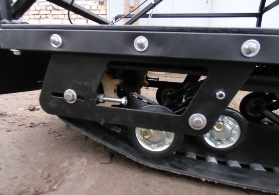 Мотобуксировщик AhtaR Зима 15 л/с с вариатором в Нижневартовске