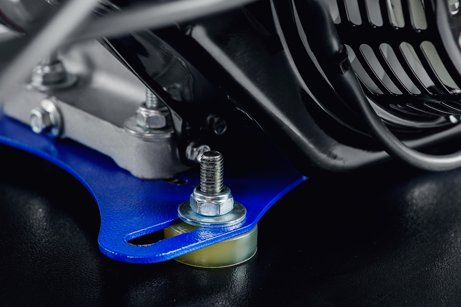 МОТОБУКСИРОВЩИК IKUDZO LONG 2.0 1700/500 EKR19 в Нижневартовске