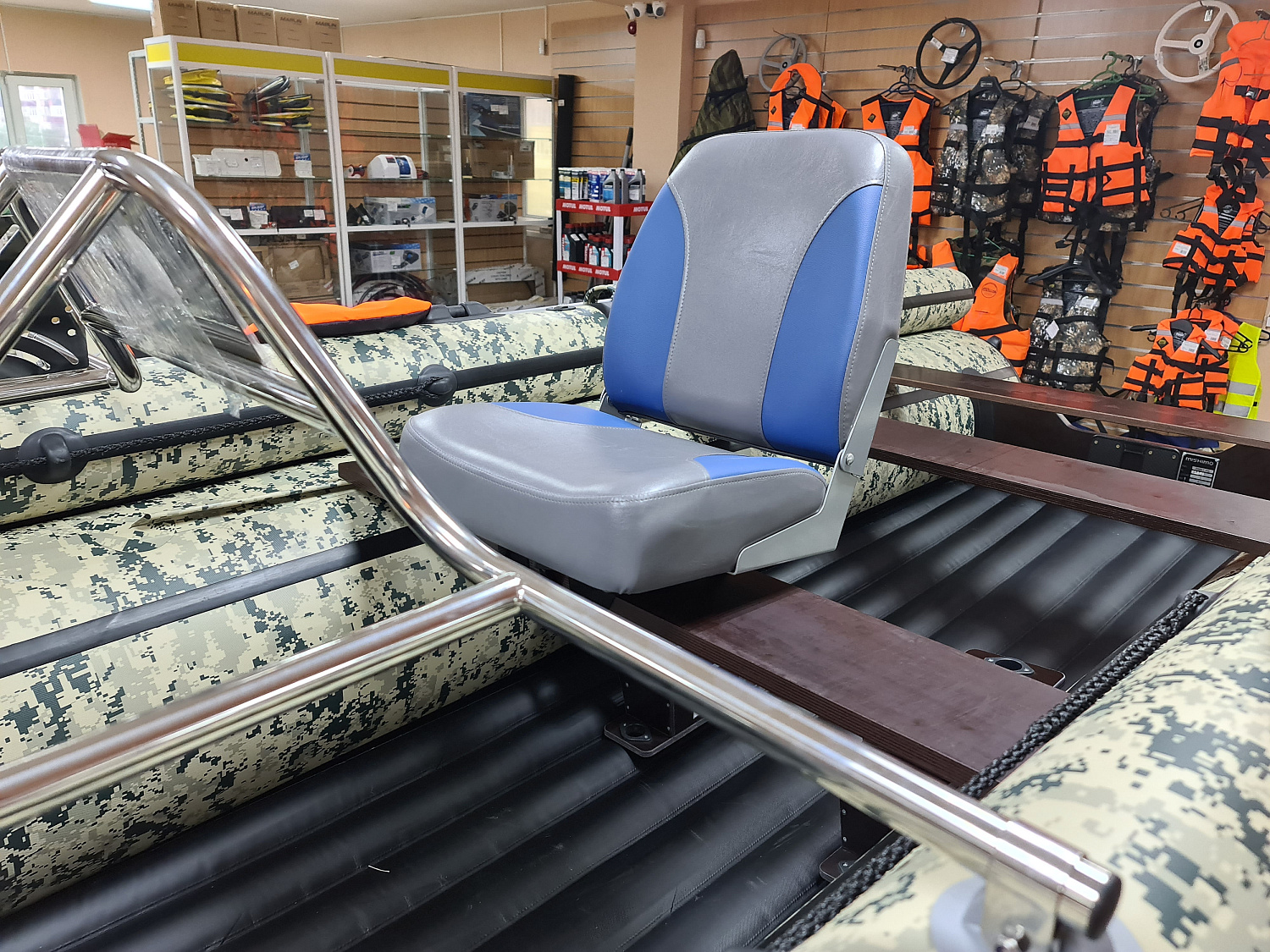 КРЕСЛО МЯГКОЕ РАСКЛАДНОЕ С ПОВОРОТНЫМ МЕХАНИЗМОМ ДЛЯ ЛОДОК в Нижневартовске