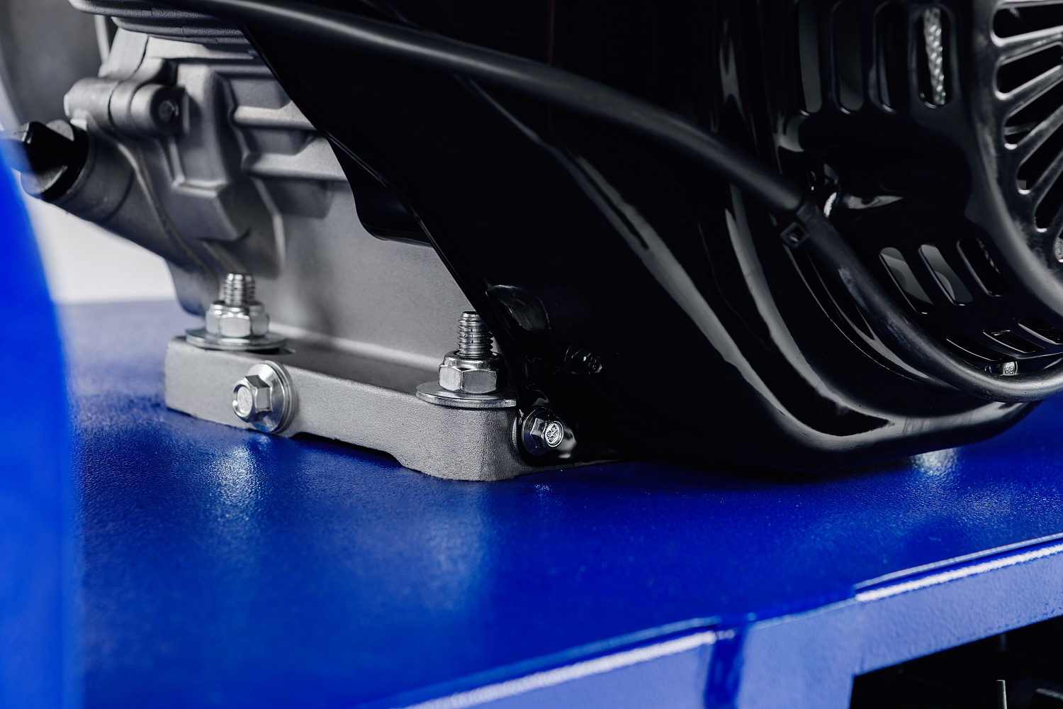 Мотобуксировщик SNOW DOG 17 с эл. запуском (DINKING) в Нижневартовске