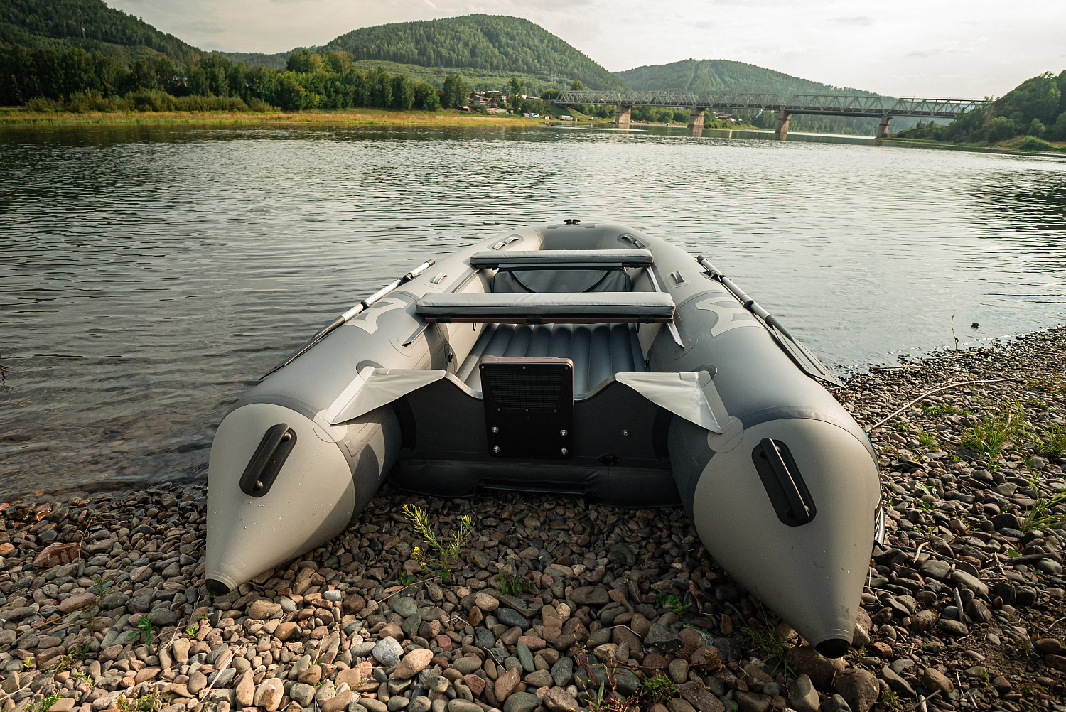 Лодка MISHIMO RIVER JET 390 под водомет в Нижневартовске