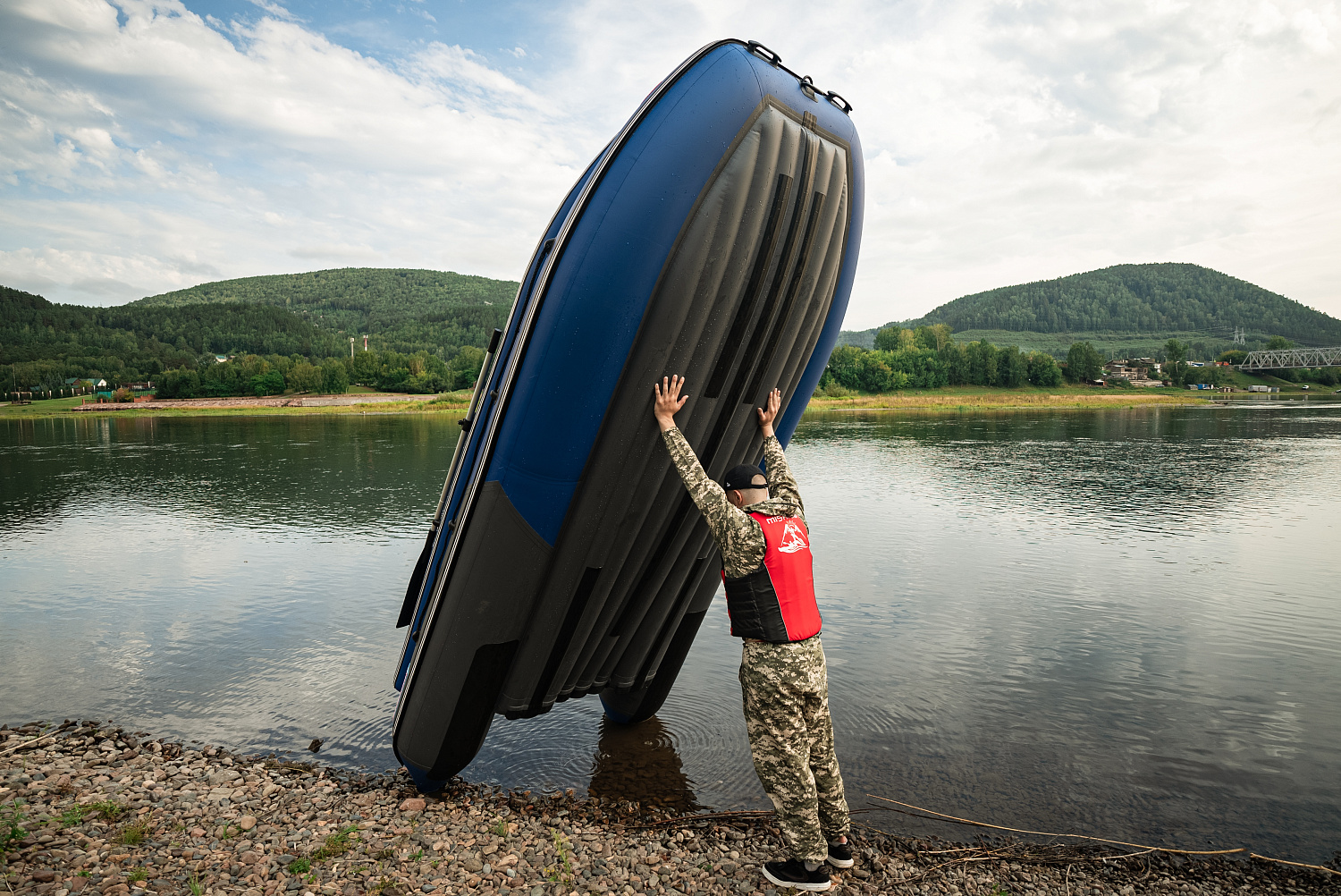 Лодка MISHIMO RIVER FJET PRO 410  под водомет в Нижневартовске