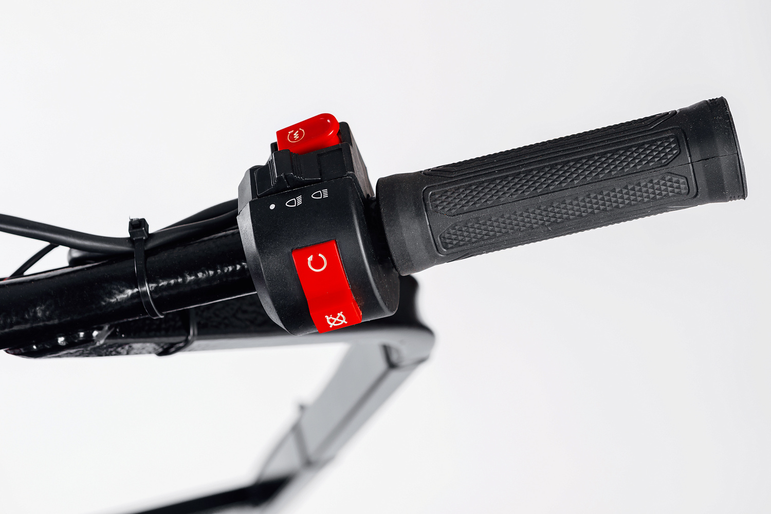 МОТОБУКСИРОВЩИК IKUDZO LONG 2.0 1700/500 EKR19 в Нижневартовске