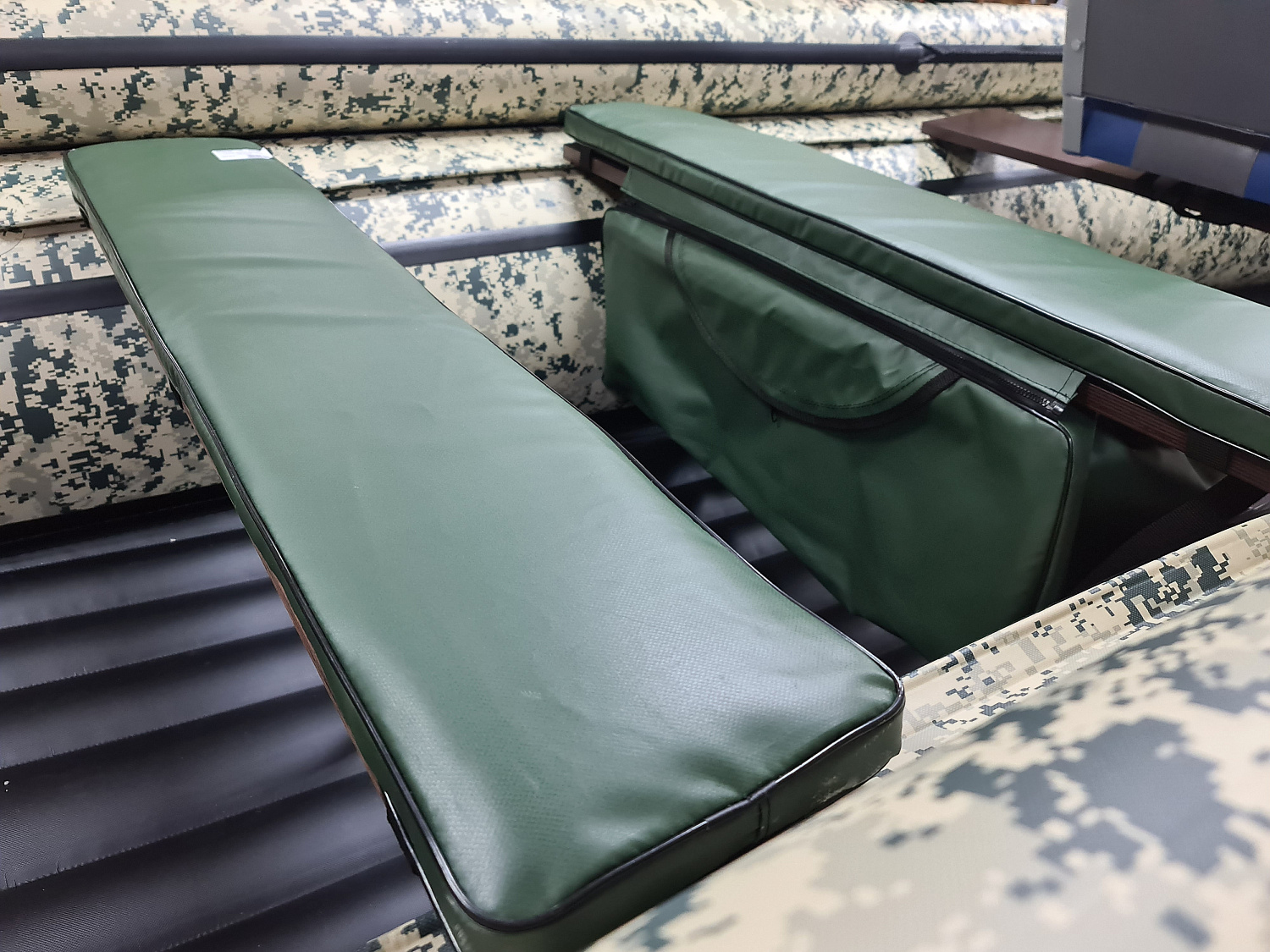 КОМПЛЕКТ МЯГКИХ НАКЛАДОК С СУМКОЙ ДЛЯ ЛОДОК 80Х20 ЗЕЛЕНЫЙ в Нижневартовске