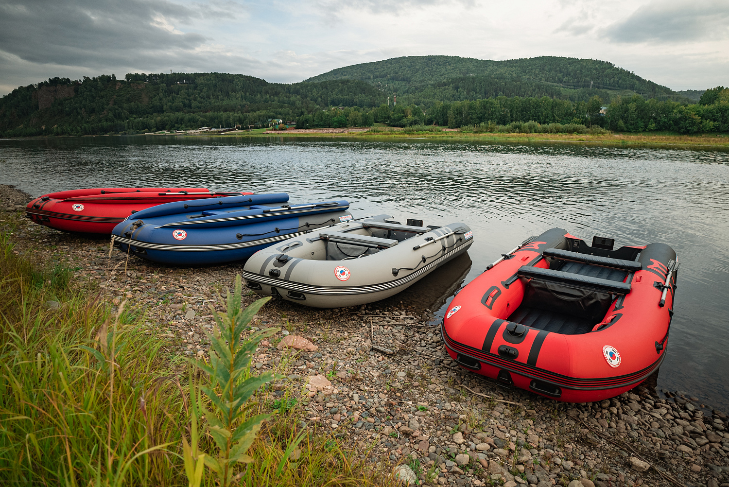 Лодка MISHIMO RIVER FJET PRO 410  под водомет в Нижневартовске