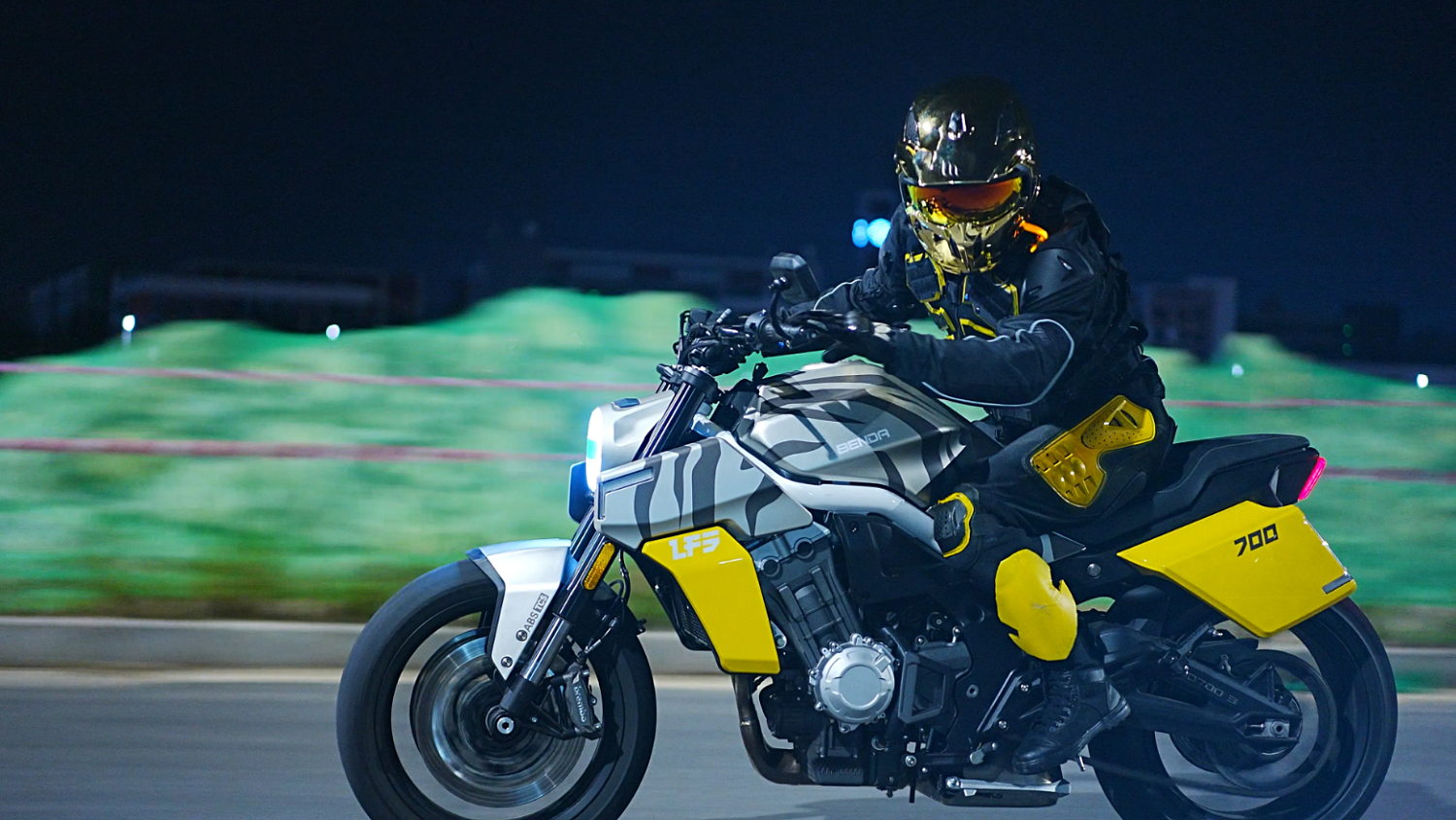 Мотоцикл Benda LFS 700 в Нижневартовске